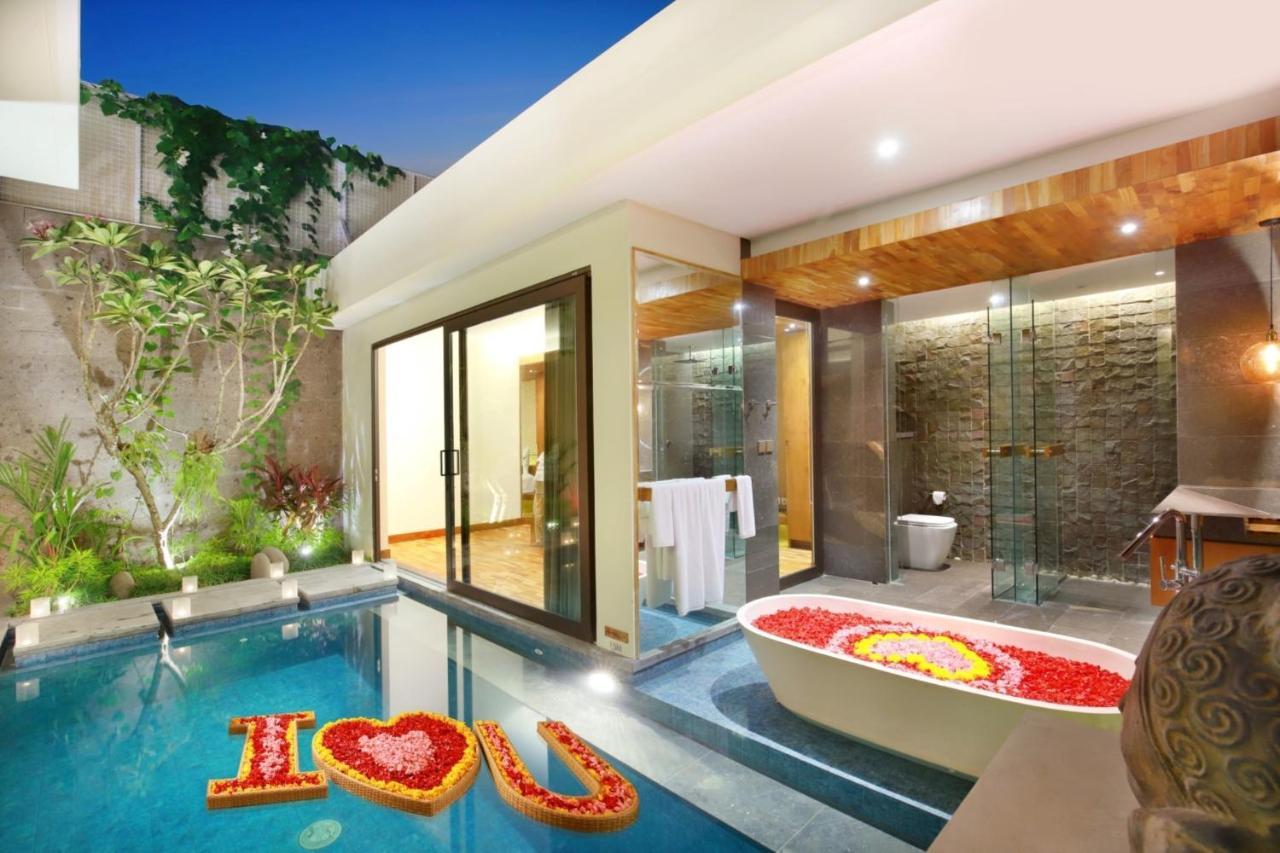 Ayona Villa Seminyak Esterno foto