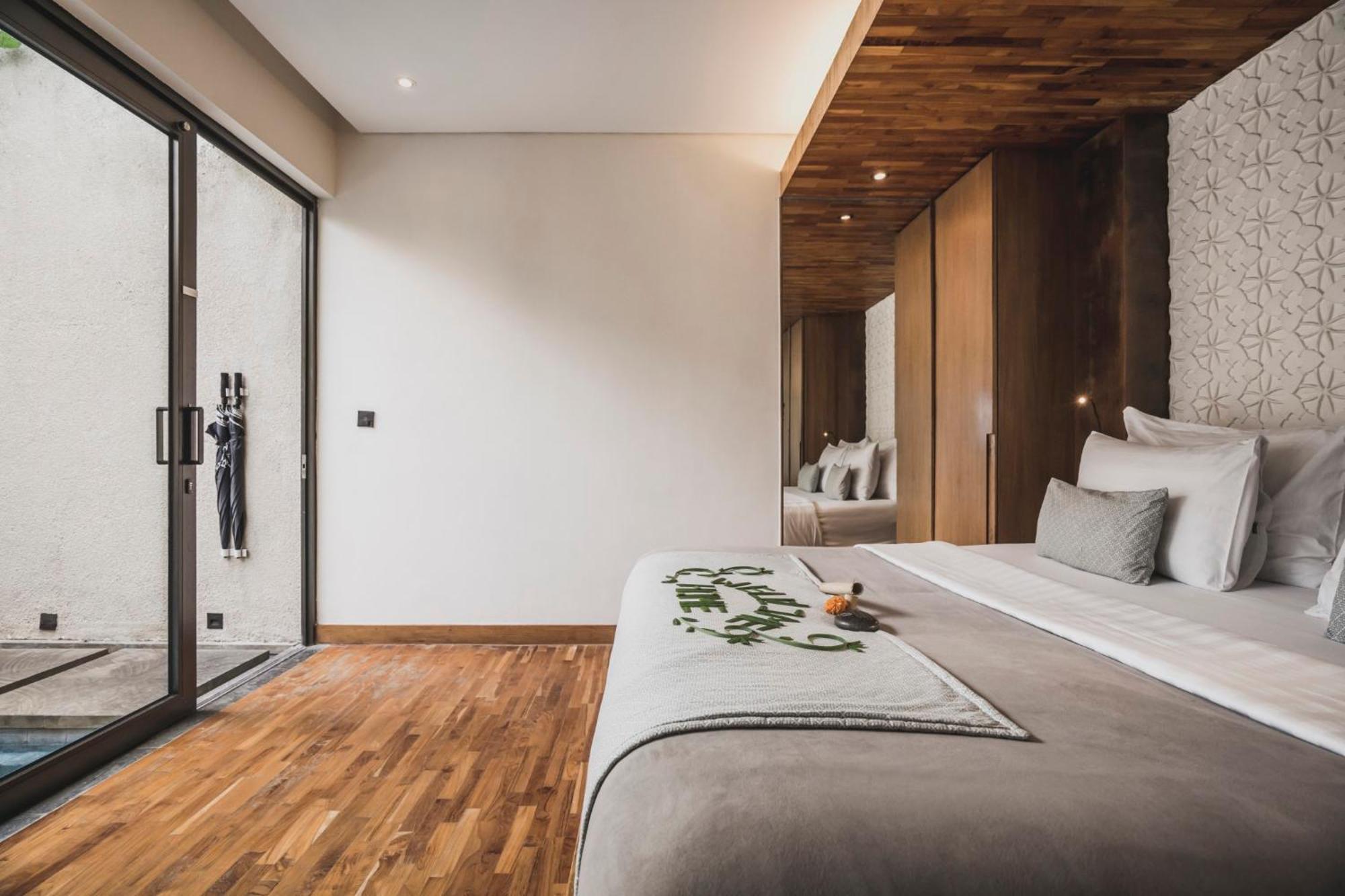 Ayona Villa Seminyak Esterno foto